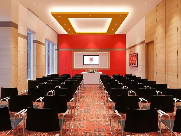 Ibis Coimbatore City Centre - 코임바토르