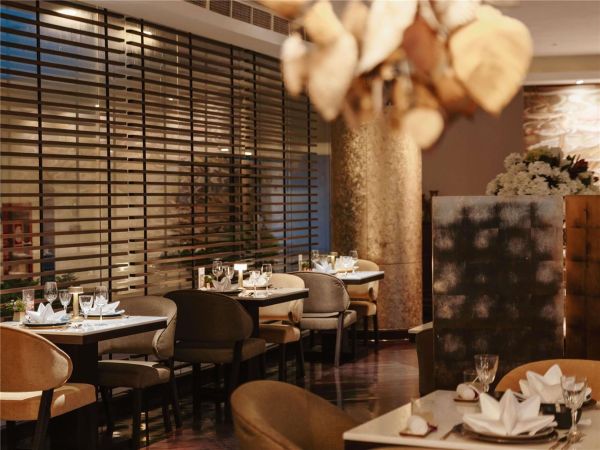 Pullman Phuket Karon Beach Resort - Karon Beach