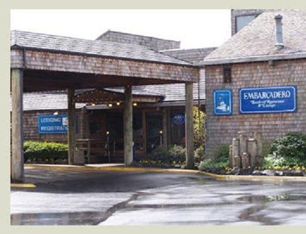 Embarcadero Resort Hotel And Marina - Newport
