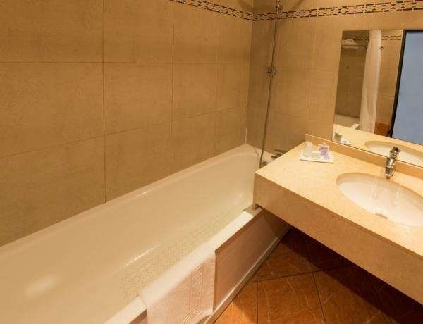 Hotel Ariane Istres - Istres