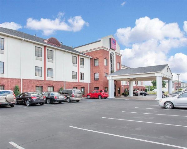 Comfort Suites Lebanon - Lebanon, TN
