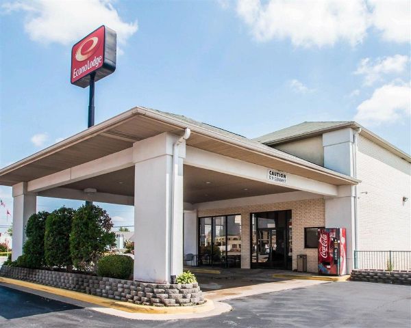 Econo Lodge Springfield I-44 - Springfield, MO