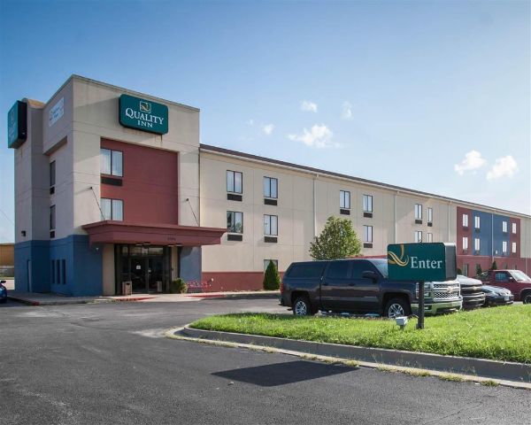 Quality Inn Joplin I-44 - Joplin, MO