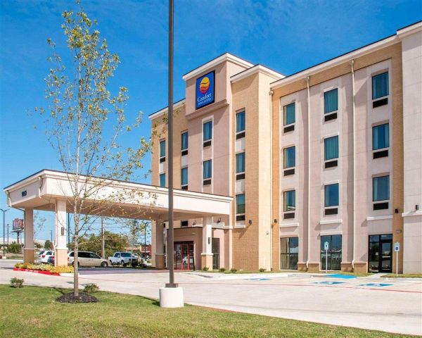Comfort Inn & Suites San Marcos Near Outlet Mall - Wimberley, TX