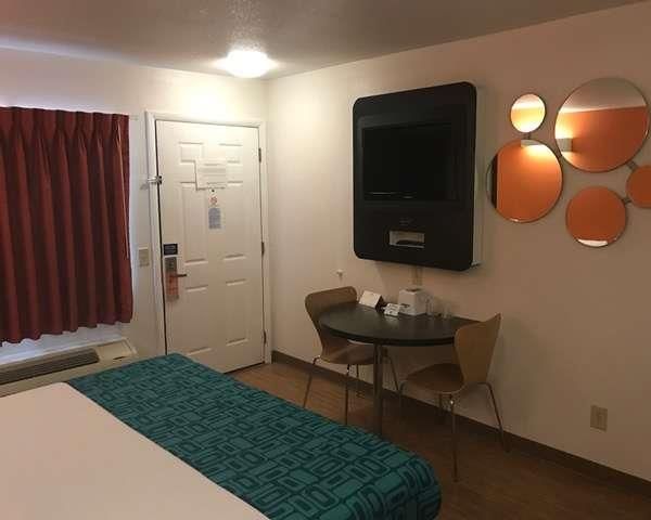 Howard Johnson By Wyndham Lake George - Lake George, NY