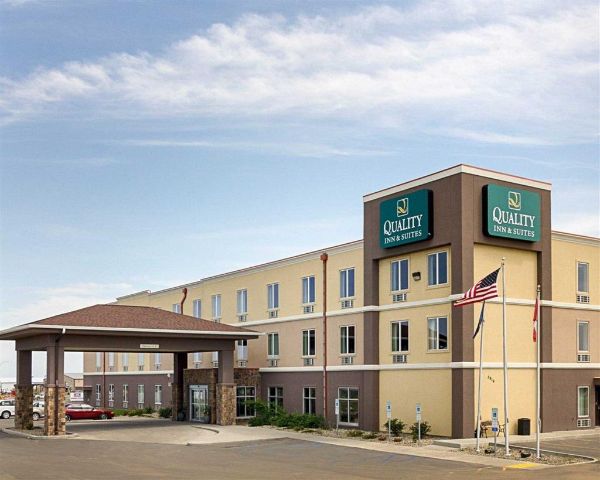Quality Inn & Suites Minot North - Minot