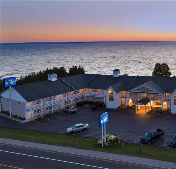 Baymont By Wyndham St. Ignace Lakefront - St. Ignace, MI