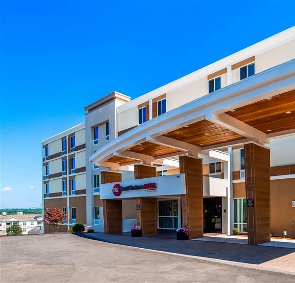 Best Western Plus North Shore Hotel - Salem, MA