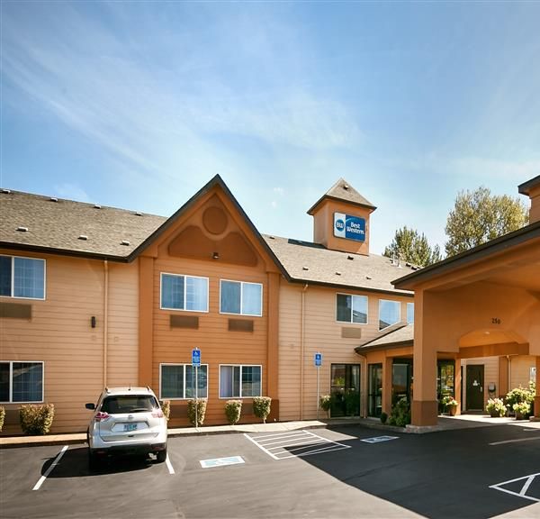 Best Western Dallas Inn & Suites - Dallas, OR