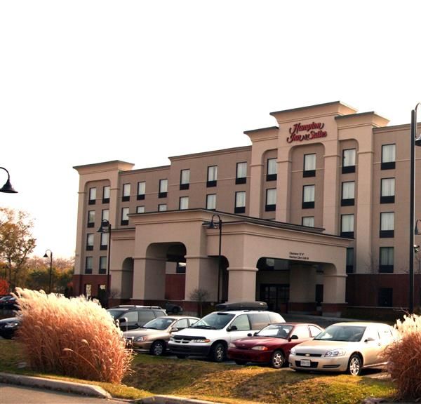 Hampton Inn & Suites By Hilton Laval - Montréal