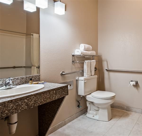 Best Western Plus Memorial Inn & Suites - Edmond, OK