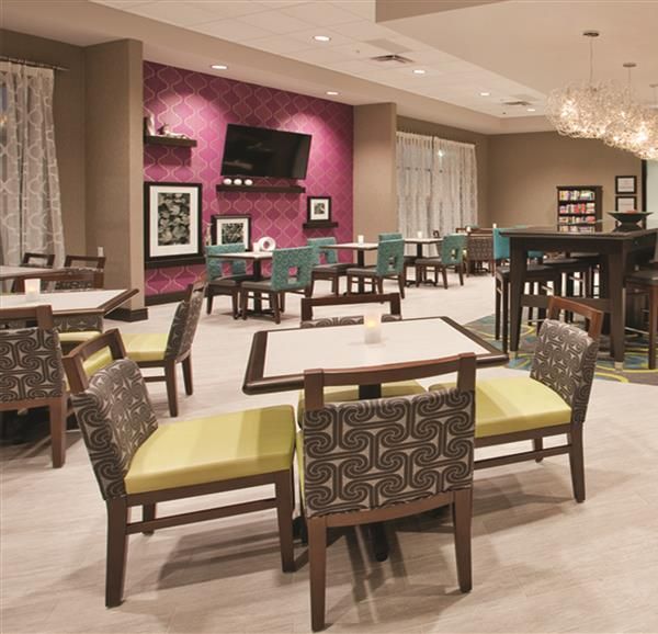 Hampton Inn Kearney - Kearney, NE