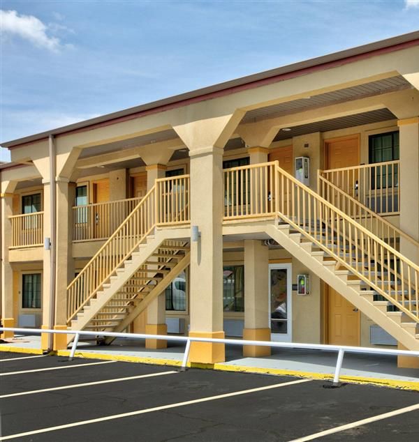 Super 8 By Wyndham Palestine Tx - Palestine, TX