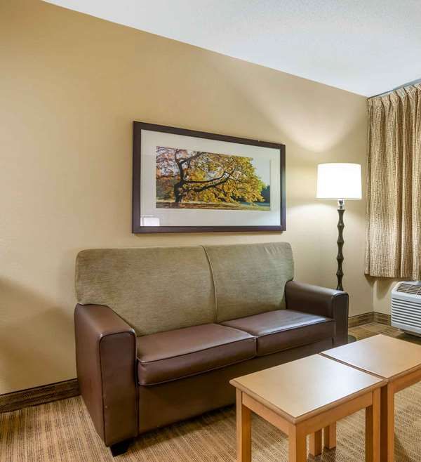 Extended Stay America Select Suites - Providence - Airport - Warwick, RI