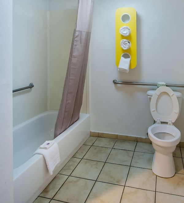 Motel 6 Savannah Airport - Pooler - Savannah, GA