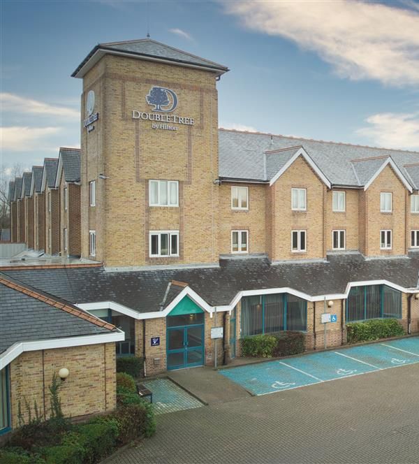 Doubletree By Hilton London Elstree - バーネット