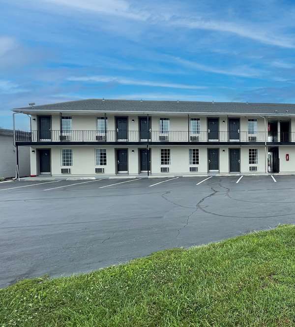 Americas Best Value Inn Lancaster - Lancaster, PA
