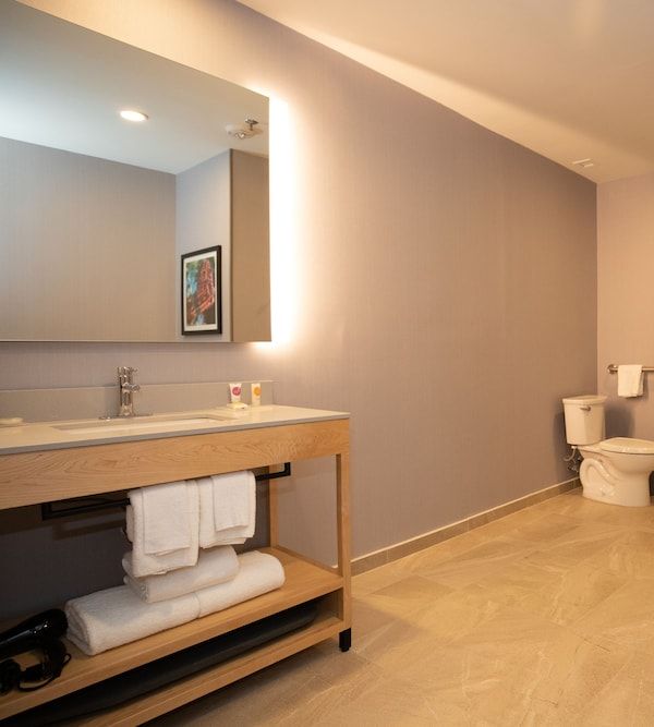 Hyatt Place Saltillo - サルティヨ
