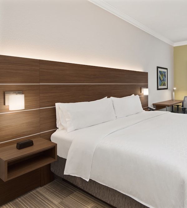 Holiday Inn Express & Suites Byron By Ihg - Warner Robins, GA