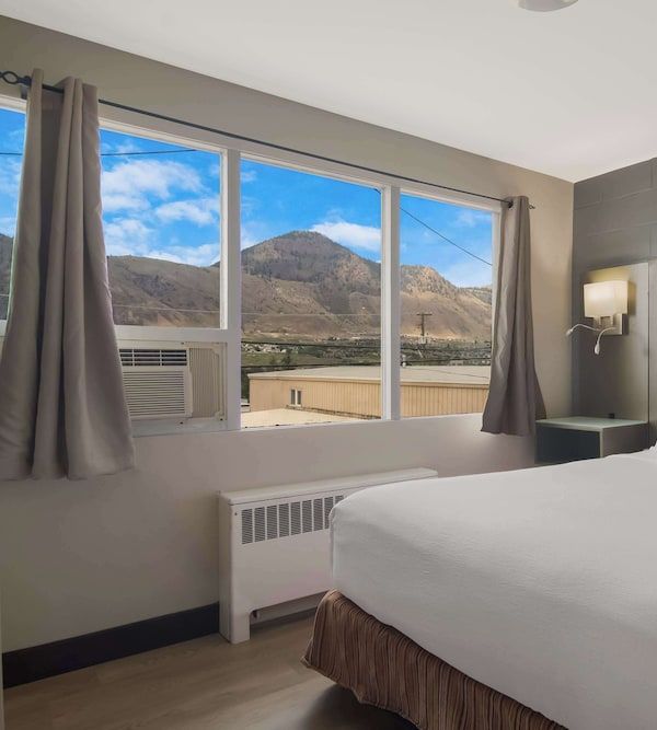 Canadas Best Value Inn & Suites Kamloops - Kamloops