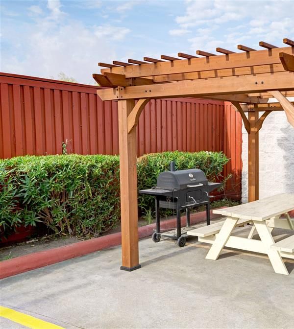 Howard Johnson By Wyndham Galveston - Galveston, TX