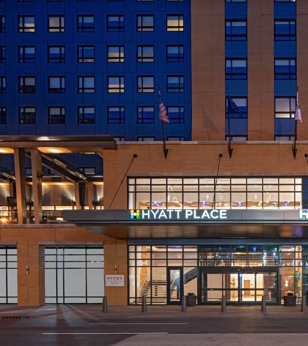 Hyatt Place Indianapolis Downtown - Indianapolis, IN