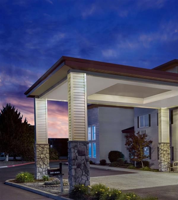 Super 8 By Wyndham Central Pt Medford - Jacksonville, OR