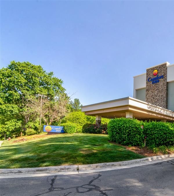 Comfort Inn Raleigh Midtown - Raleigh, NC