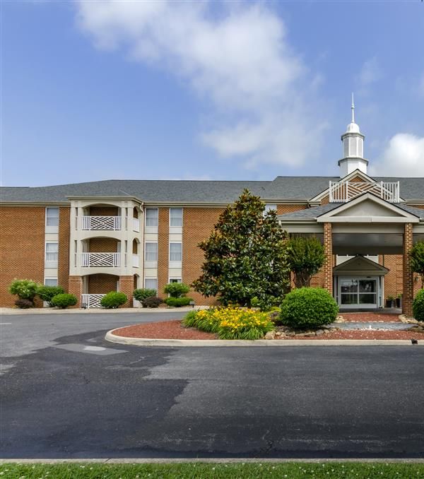 Best Western Plus Inn At Hunt Ridge - Lexington, VA