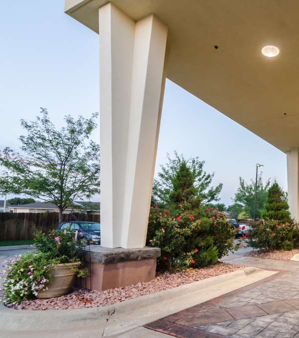 Comfort Suites Salina South - Salina, KS