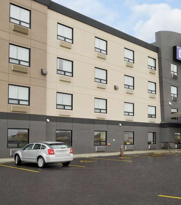 Days Inn By Wyndham Regina Airport West - Regina