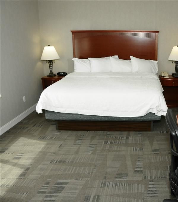 Hampton Inn & Suites Redding - Shasta Lake, CA