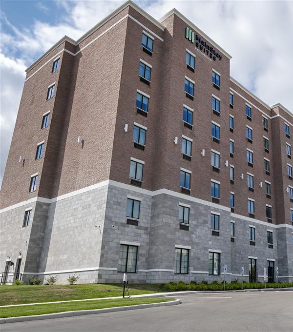 Mainstay Suites Cincinnati University - Uptown - Cincinnati, OH