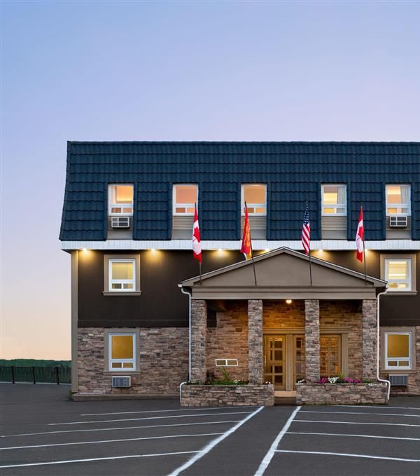 Days Inn By Wyndham Fredericton - Fredericton