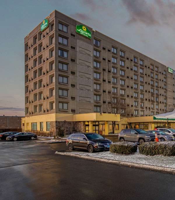 La Quinta Inn & Suites By Wyndham New Haven - 紐哈芬市