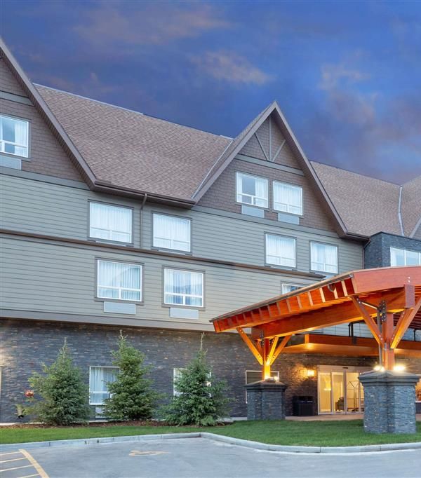 Super 8 By Wyndham Canmore - Canmore