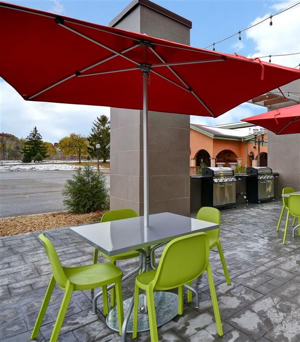 Home2 Suites By Hilton Eau Claire South - Eau Claire, WI
