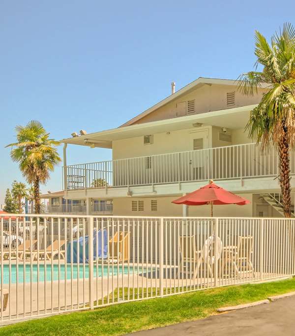 Motel 6 Fresno - Blackstone North - Fresno, CA