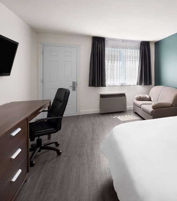 Travelodge By Wyndham Roberval - Roberval