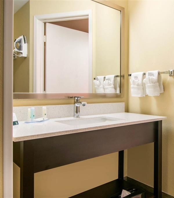 Quality Inn & Suites Albany Corvallis - Corvallis, OR