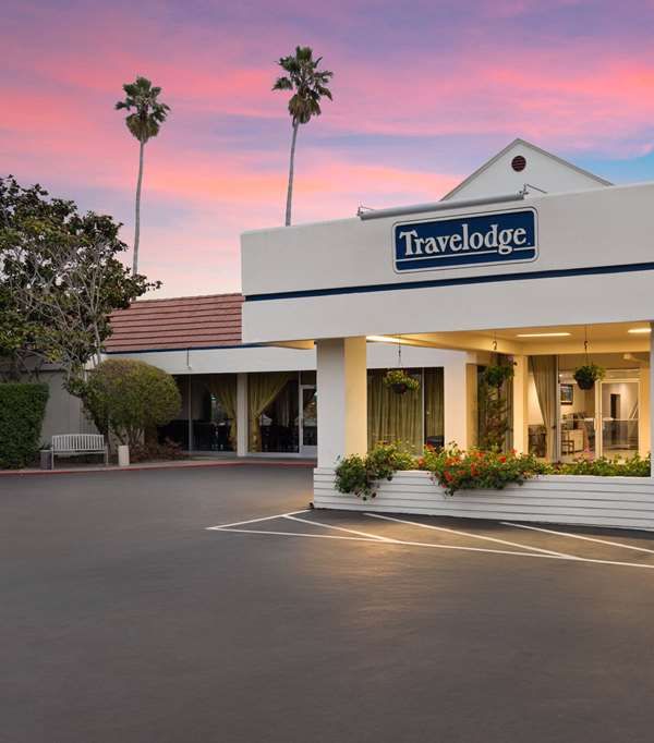 Travelodge By Wyndham Monterey Bay - Monterey, CA