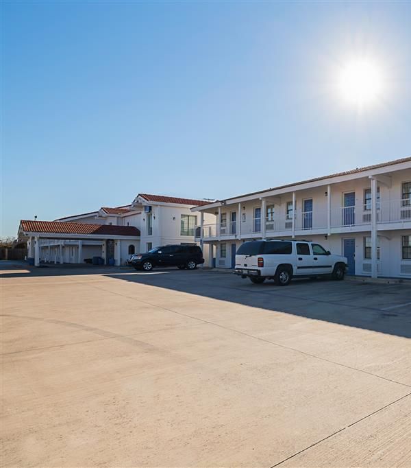 Motel 6 Grand Prairie Interstate 30 - Arlington, TX