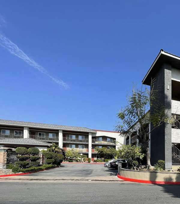Quality Inn Ontario Airport Convention Center - 온타리오