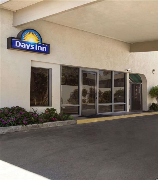 Days Inn By Wyndham Oceanside - Oceanside, CA