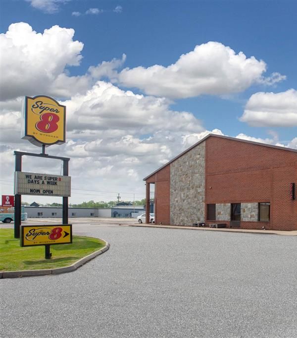 Super 8 By Wyndham Sandusky - Sandusky, OH