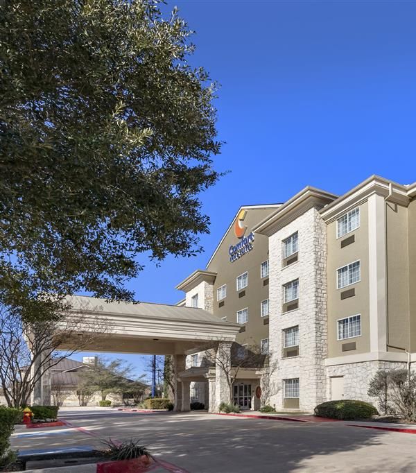 Comfort Inn & Suites Texas Hill Country - Boerne, TX