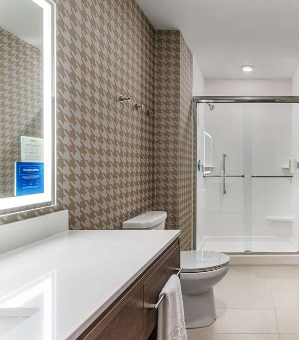 Home2 Suites By Hilton Cedar Rapids Westdale - Cedar Rapids, IA