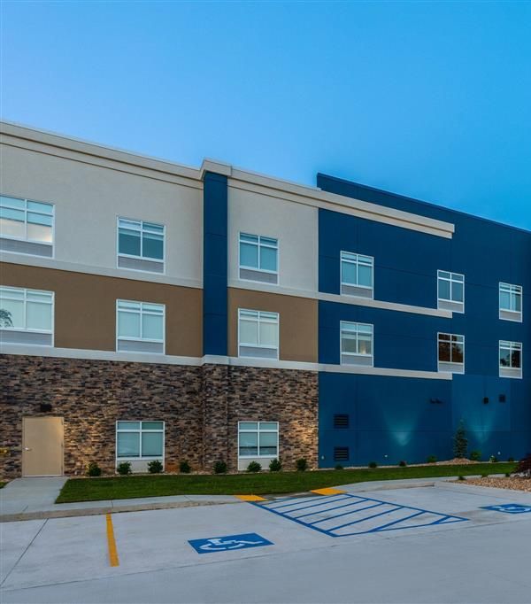 Americinn By Wyndham Mountain Home - Mountain Home, AR