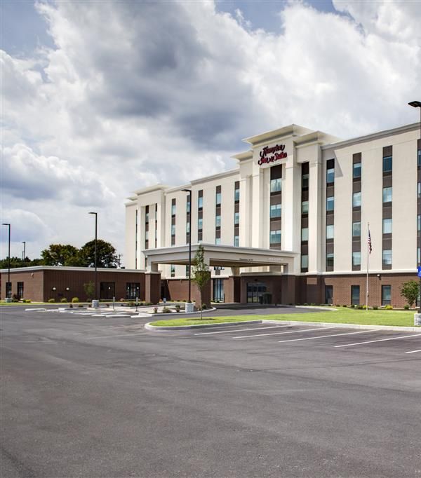 Hampton Inn & Suites Syracuse-north (Airport Area) - Syracuse, NY
