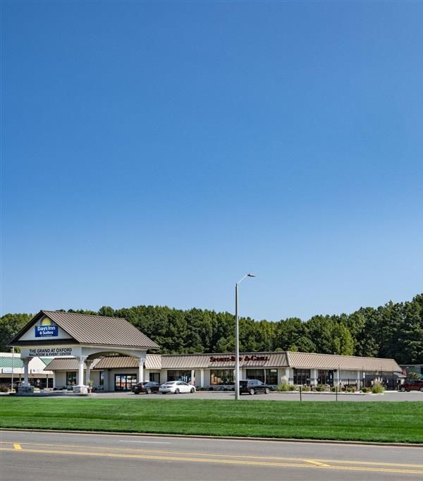 Days Inn And Suites By Wyndham Oxford - Henderson, NC